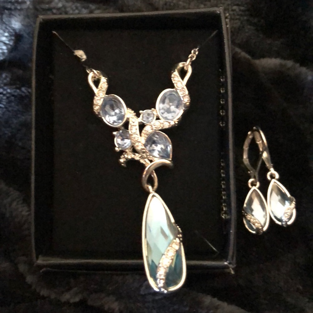 Necklace and Earring Set